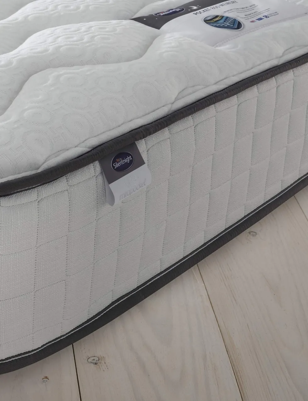 800 Memory Foam Pocket Spring Medium Mattress
