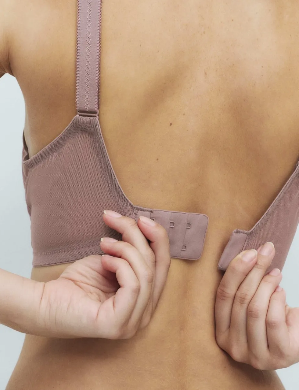 2 Pack Mesh Extra Support Bras (F-J)