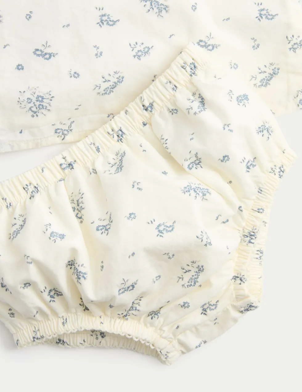2 Piece Floral Outfit With Knickers (0-12 Mths)