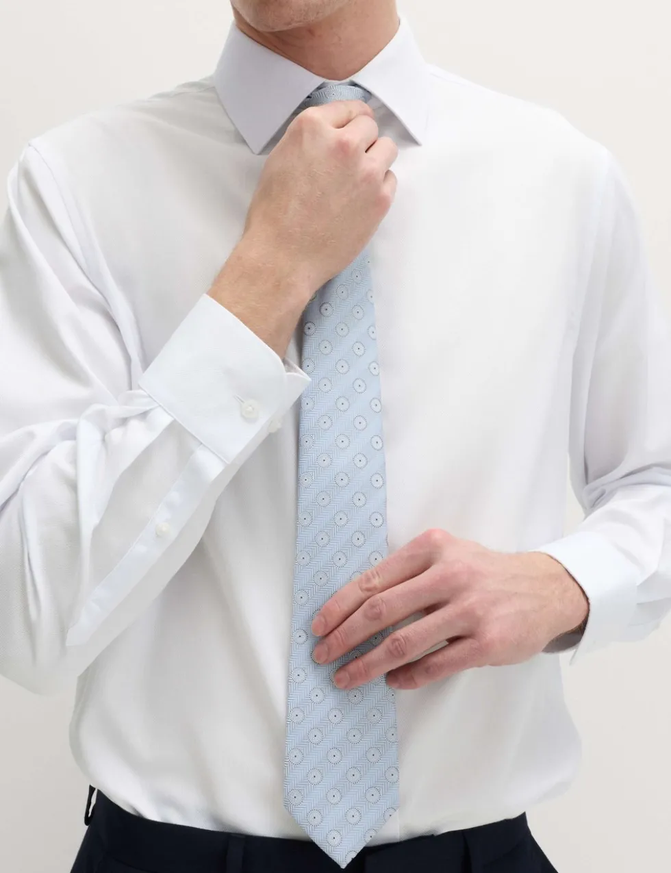 4 Piece Regular Fit Easy Iron Shirt & Tie Set