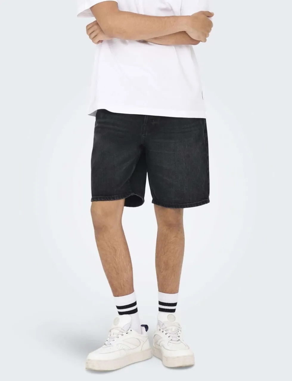 5 Pocket Rigid Denim Shorts