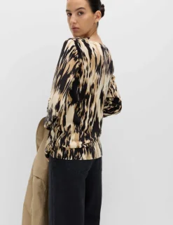 Abstract Pattern Supersoft Jumper