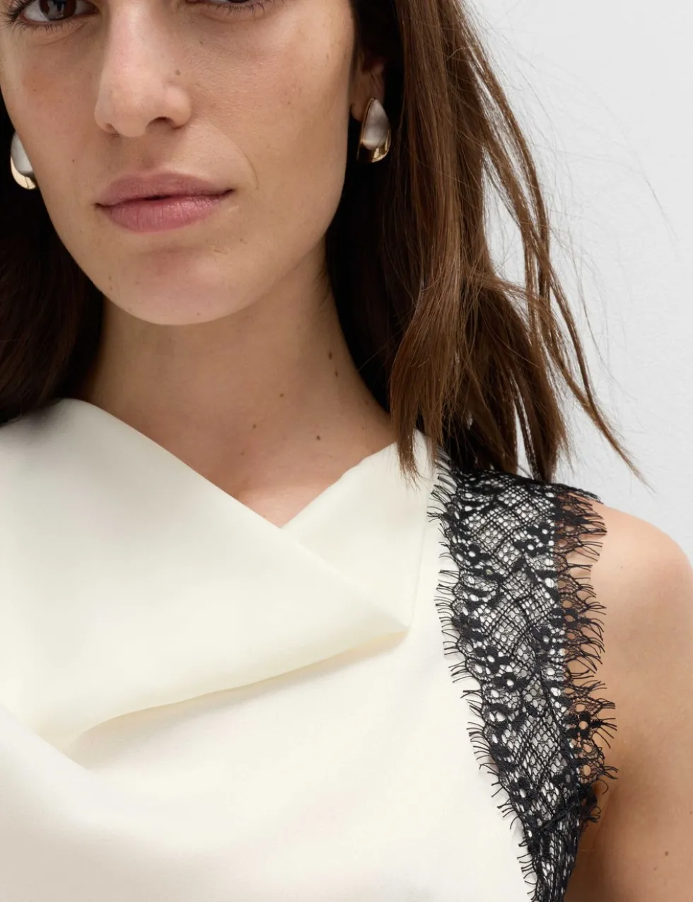 Asymmetric Lace Detail Top