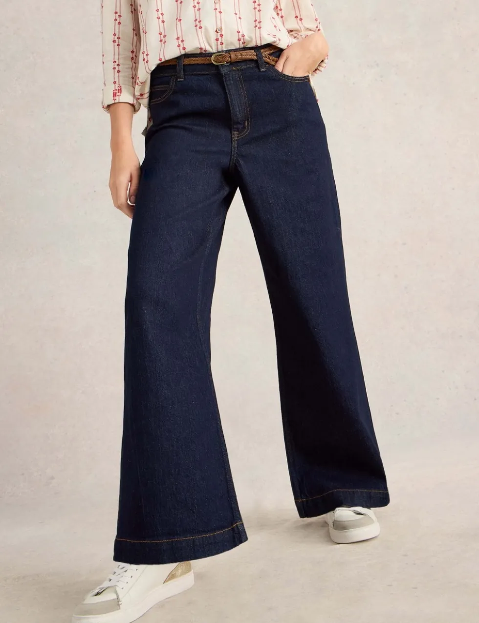 Ayla Mid Rise Wide Leg Jeans