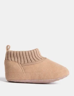Baby Pram Shoes (0-18 Mths)