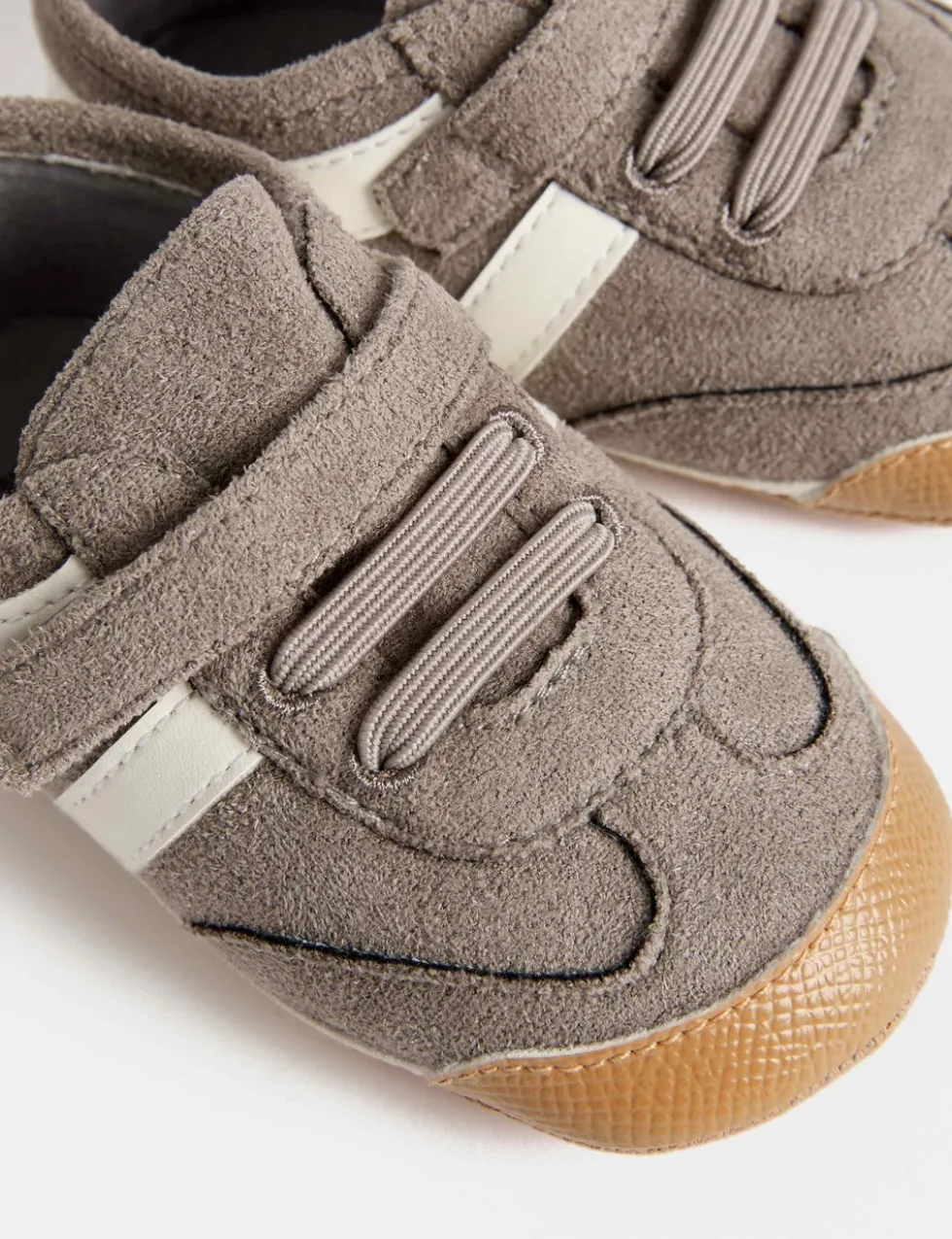 Baby Riptape Pram Shoes (0-18 Mths)
