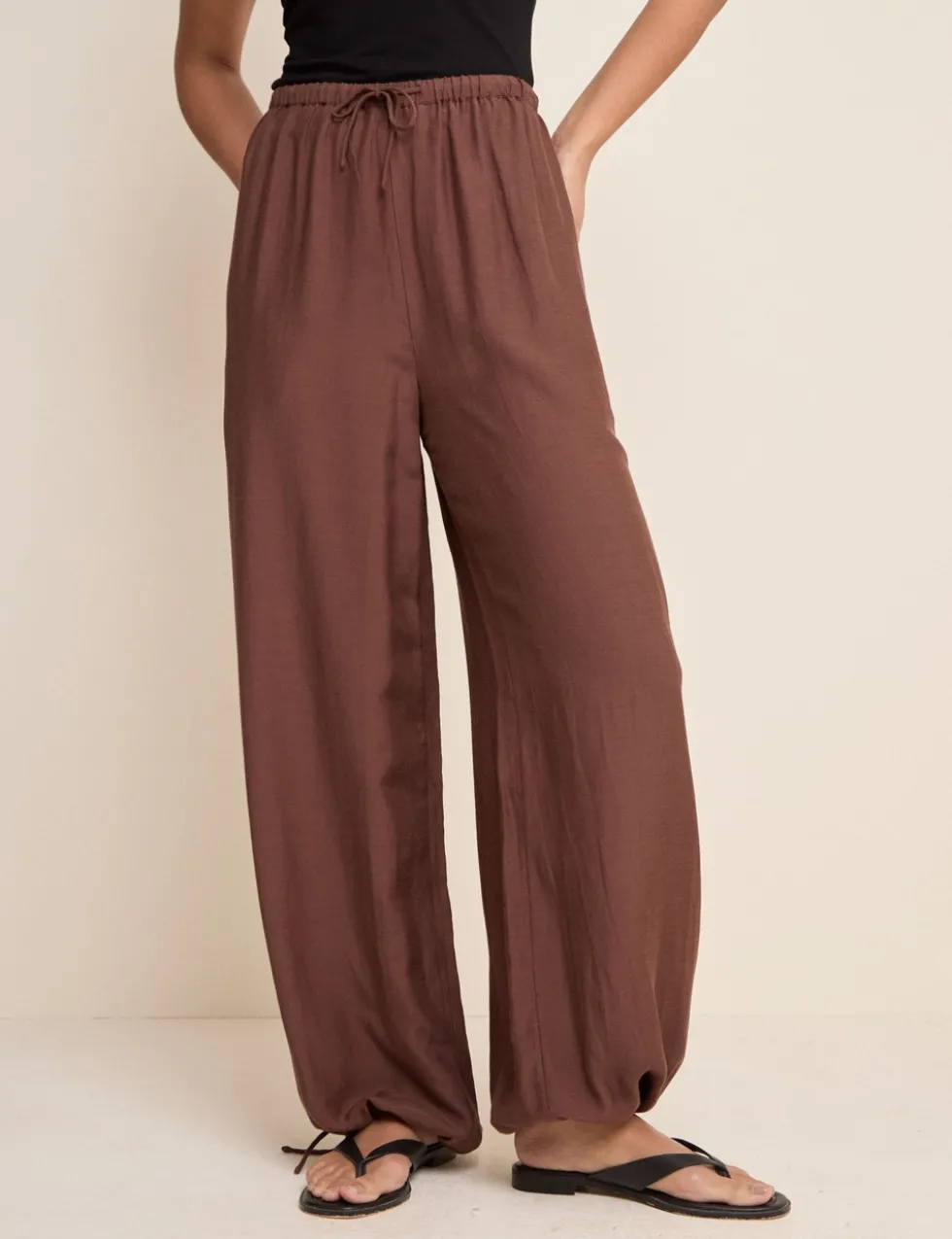 Balloon Cuffed Relaxed Trousers with Linen
