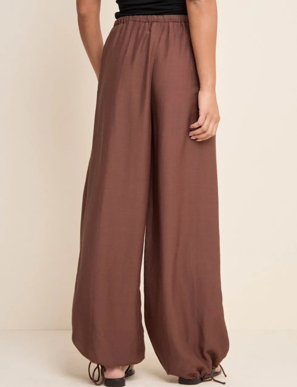 Balloon Cuffed Relaxed Trousers with Linen