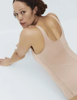 Body Invisibles™ Cupped Shaping Vest