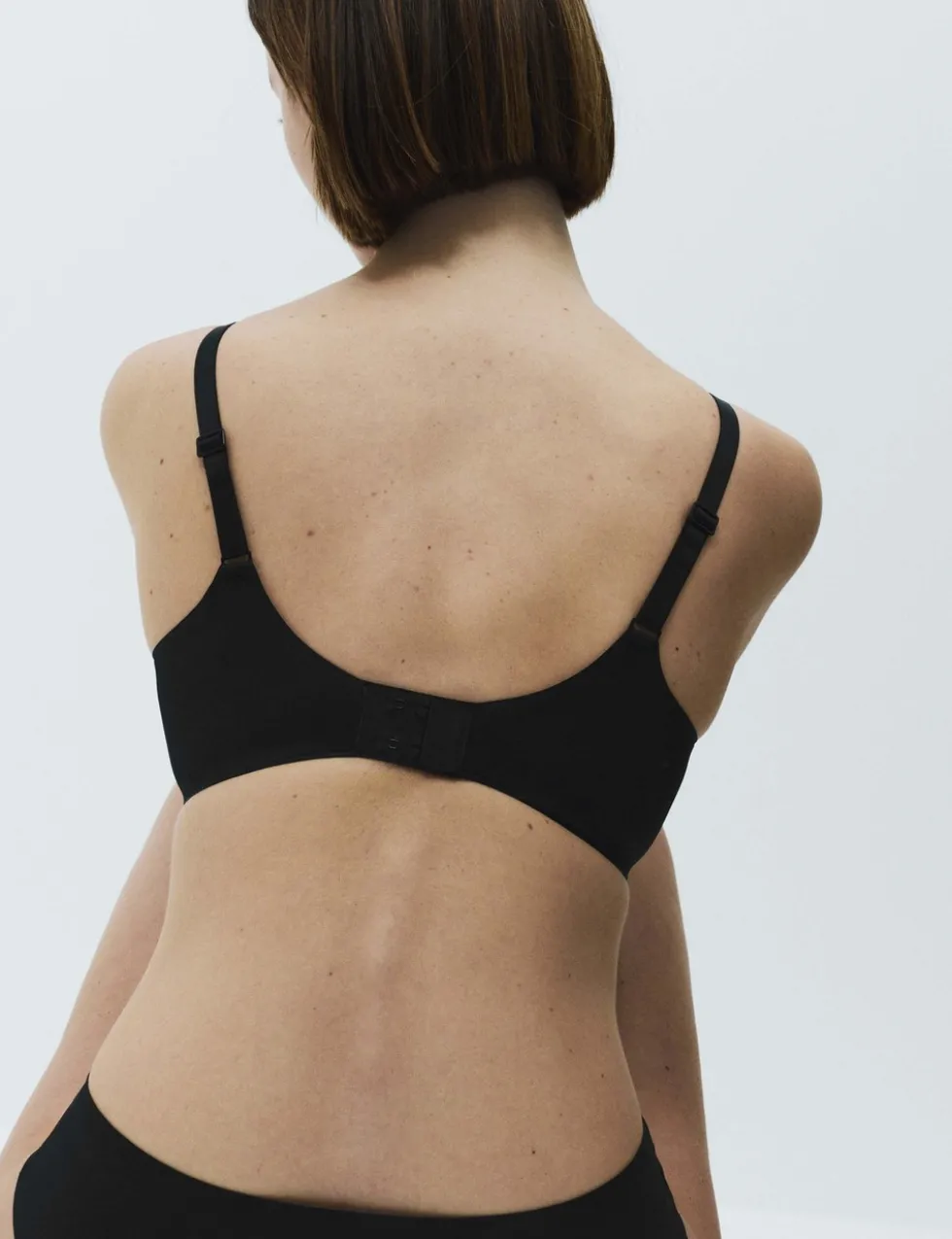 Body Invisibles™ Non-Padded Wired Demi Cup Bra (F+)
