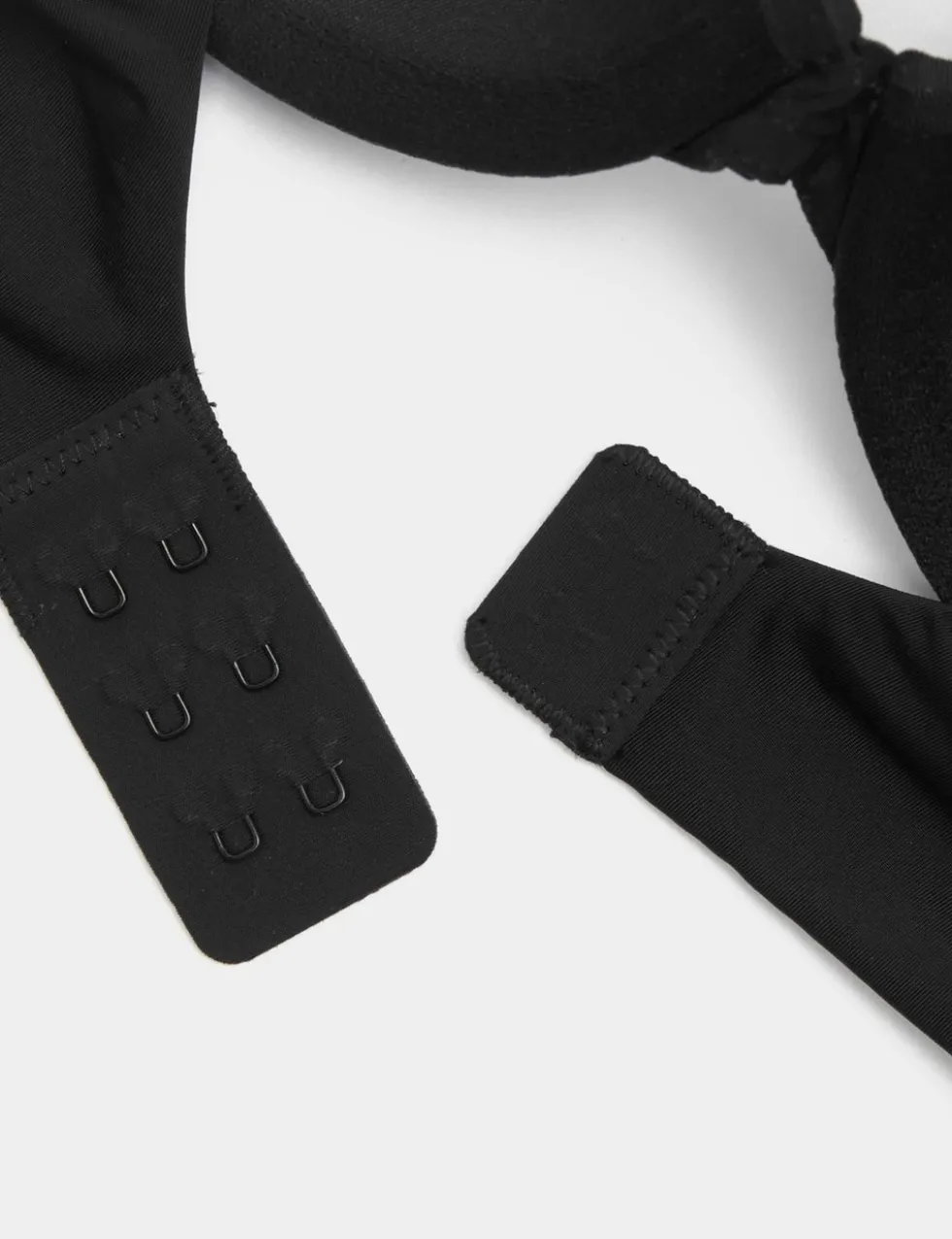 Body Invisibles™ Wired Plunge Bra (A-E)