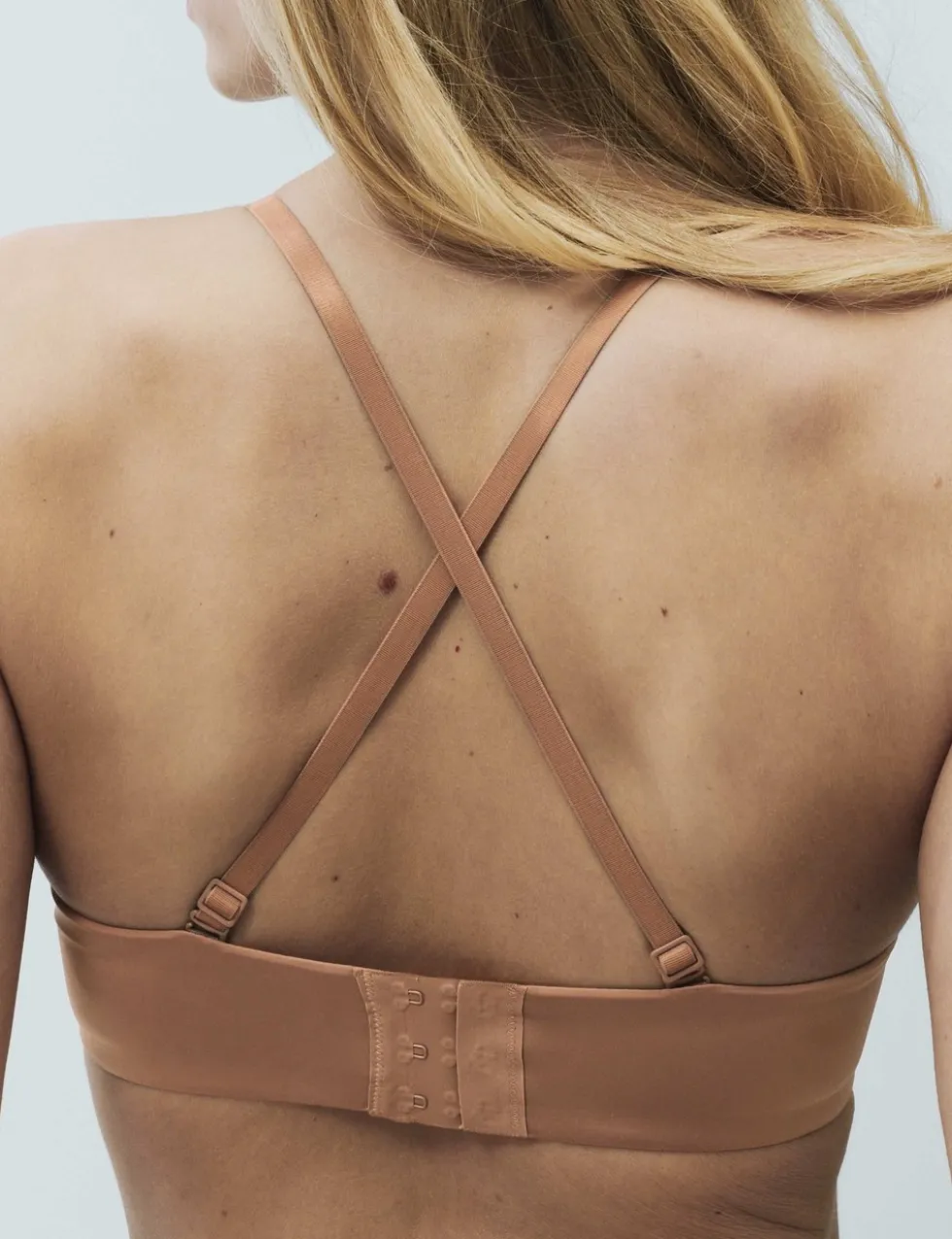 Body Invisibles™ Wired Strapless Bra (A-E)