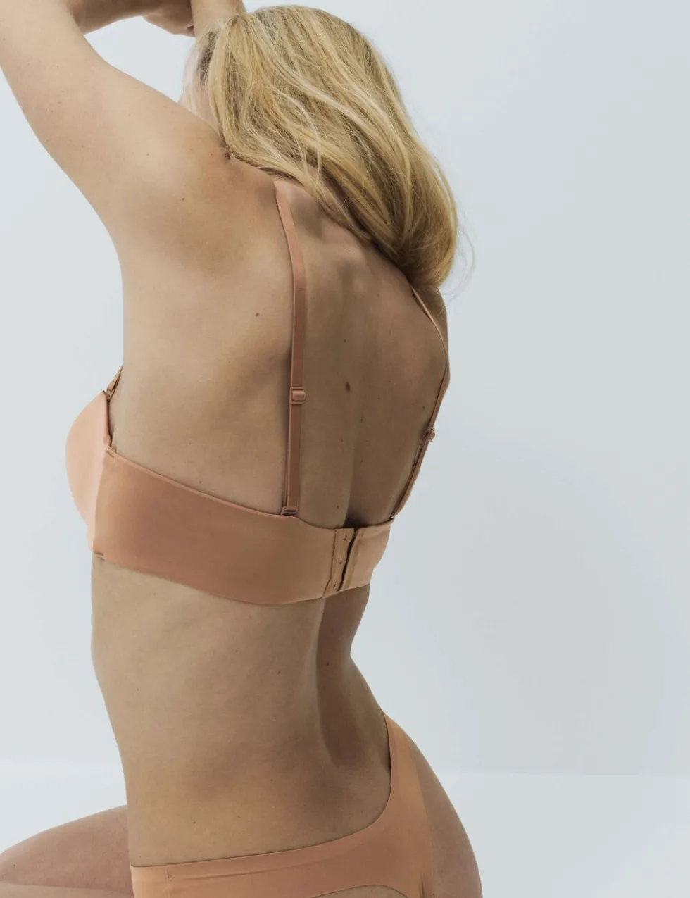 Body Invisibles™ Wired Strapless Bra (A-E)