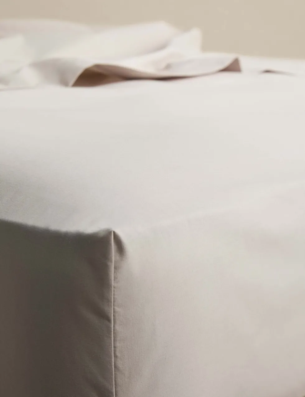 Body Sensor™ Extra Deep Fitted Sheet