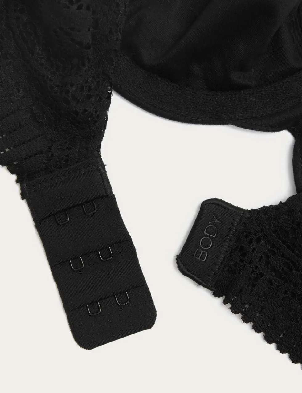 Body Soft™ Wired Plunge Bra (A-E)