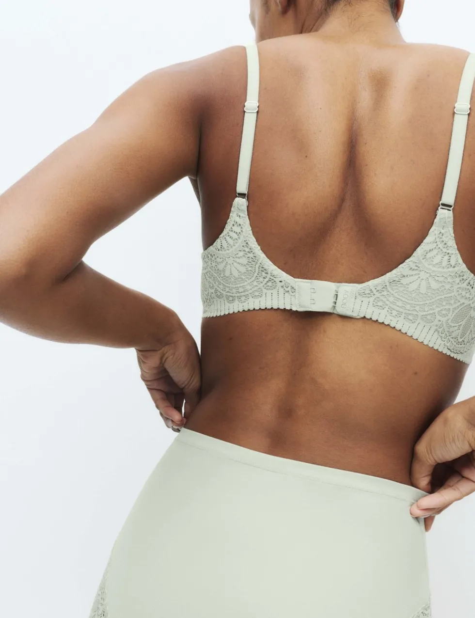Body Soft™ Wired Plunge T-Shirt Bra A-E