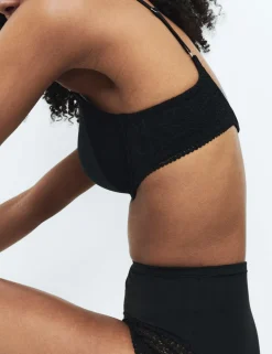 Body Soft™ Wired Plunge T-Shirt Bra A-E