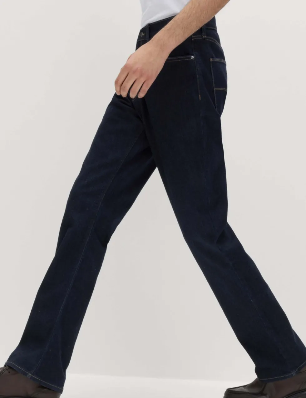 Bootcut Fit Stretch Jeans