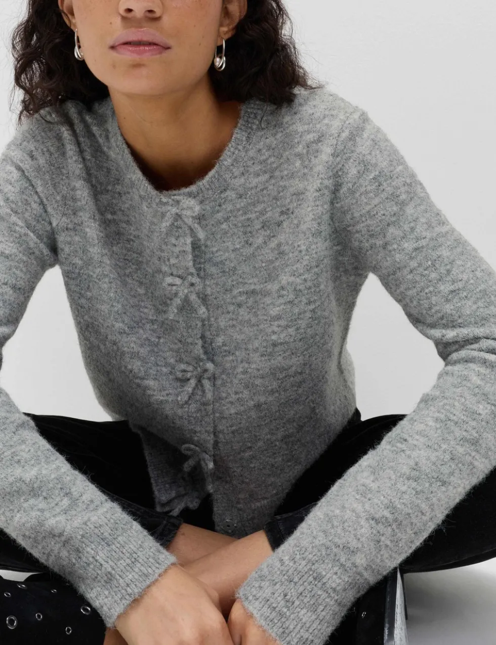 Bow Detail Cropped Cardigan With Wool