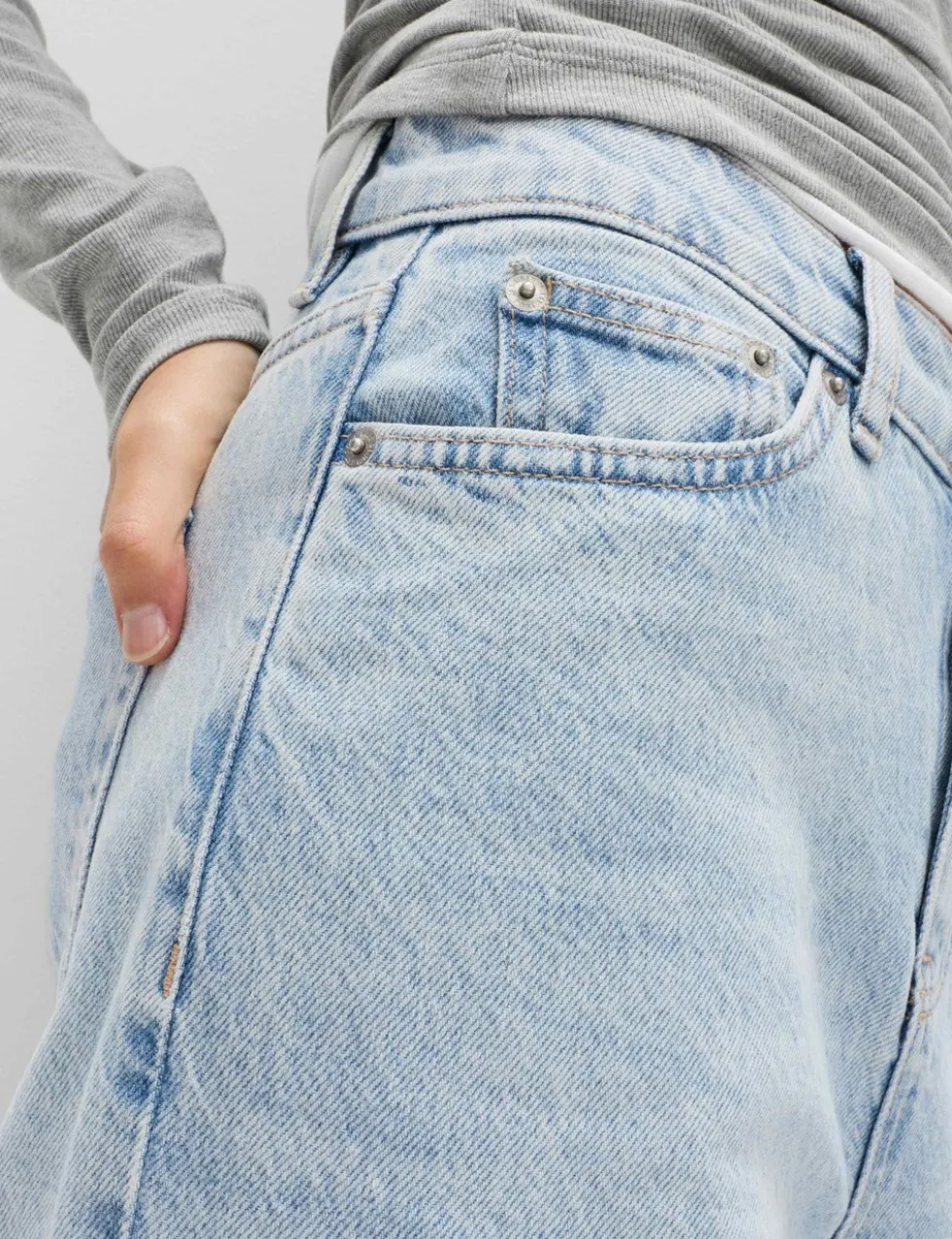 Boyfriend Mid Rise Ankle Grazer Jeans