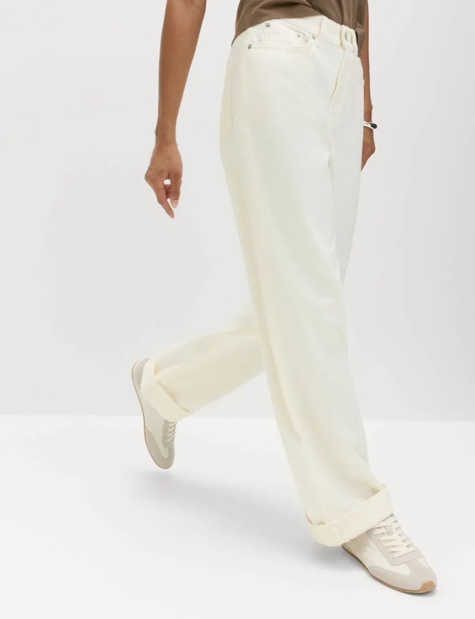 Boyfriend Mid Rise Ankle Grazer Jeans