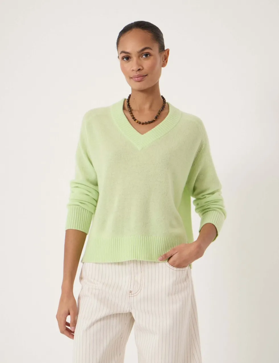 Cashmere Rich V-Neck Jumper