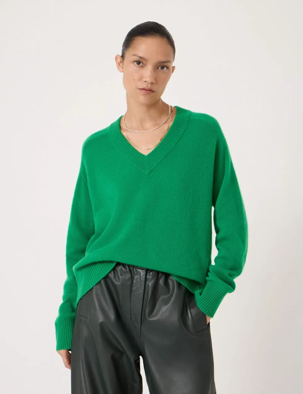 Cashmere Rich V-Neck Jumper