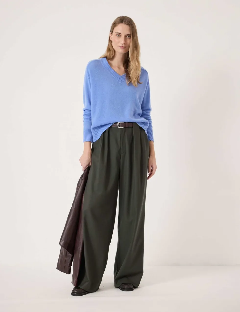 Cashmere Rich V-Neck Jumper