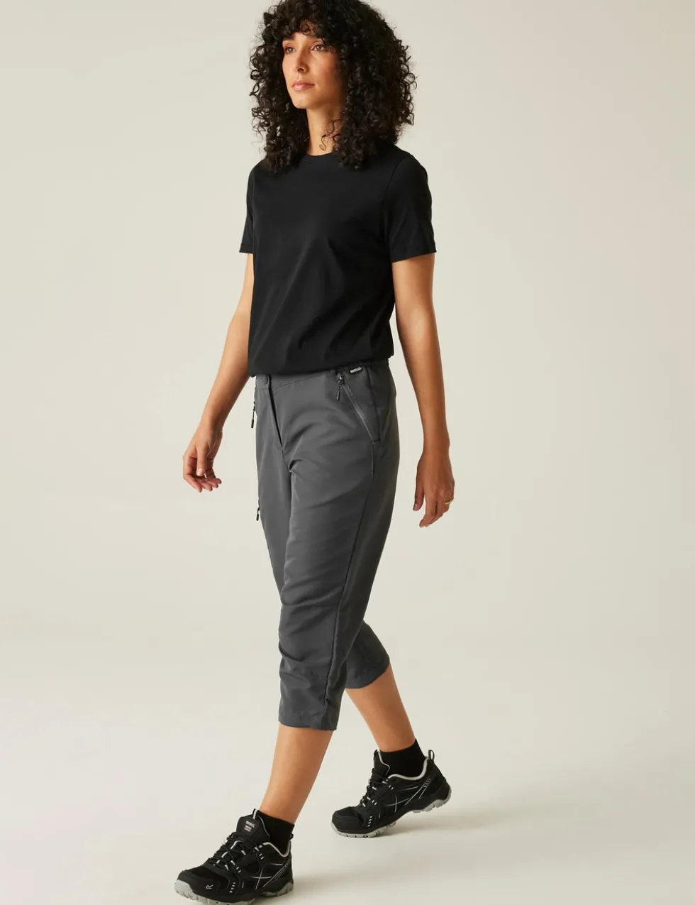 Chaska III Capri Cropped Walking Trousers