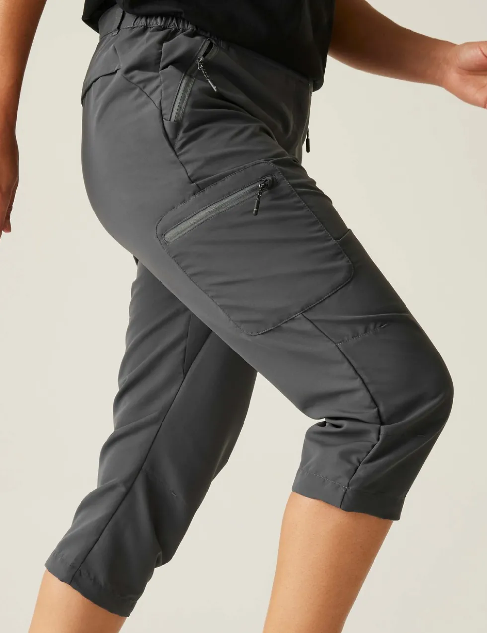Chaska III Capri Cropped Walking Trousers