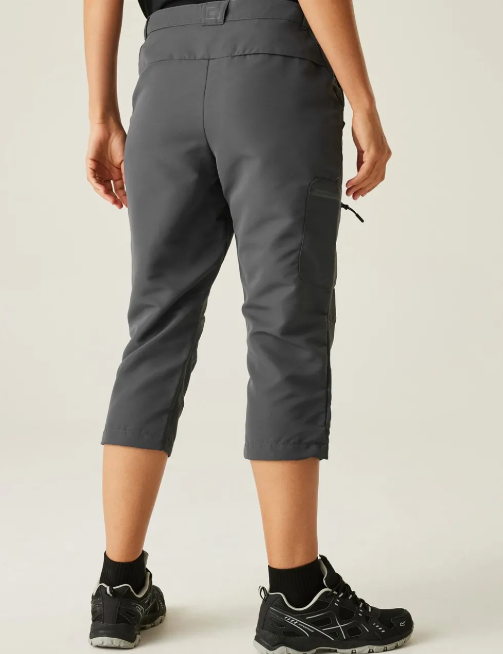 Chaska III Capri Cropped Walking Trousers