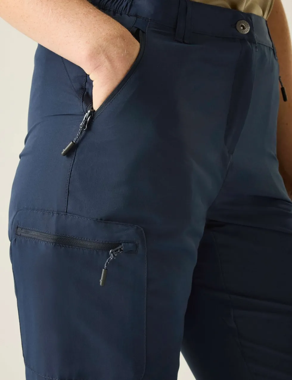 Chaska III Capri Cropped Walking Trousers