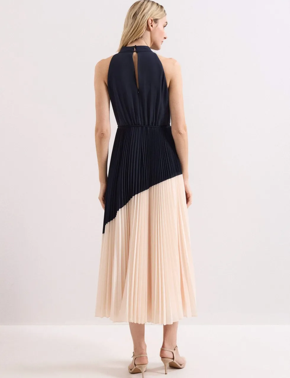Colour Block High Neck Pleated Midaxi Dress