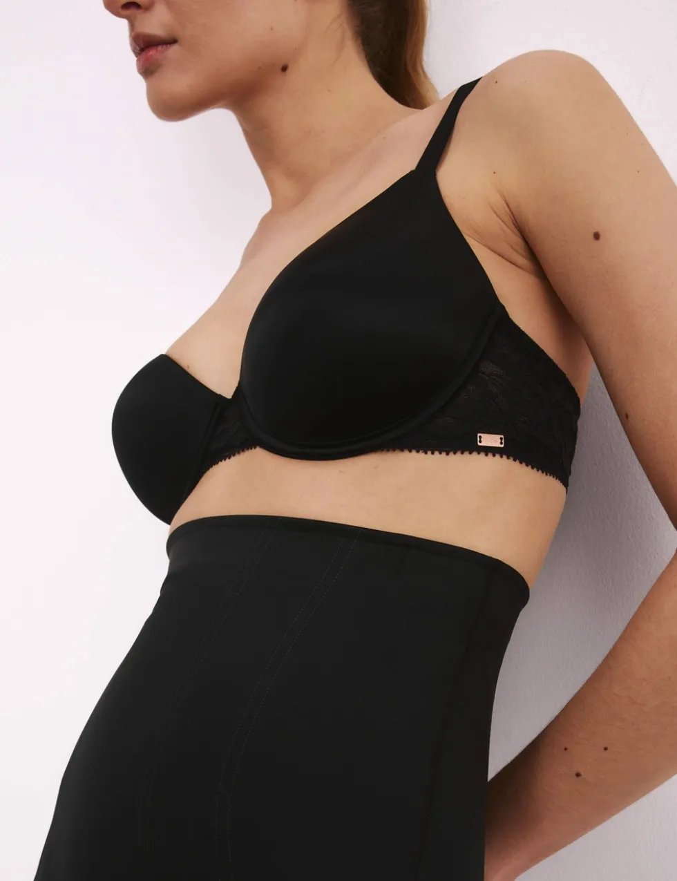 ContourWear Wired Full Cup Bra A-E