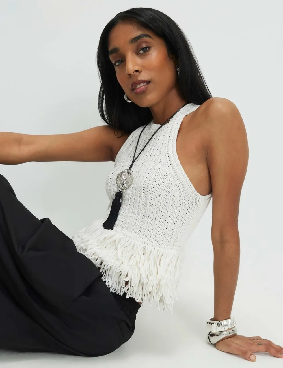 Cotton Blend Fringe Fitted Knitted Vest
