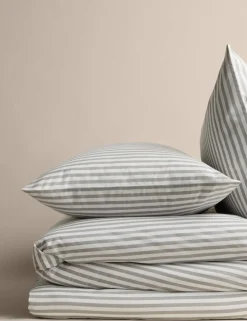 Cotton Blend Simple Stripe Bedding Set