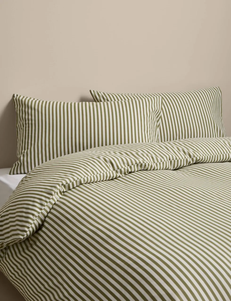 Cotton Blend Simple Stripe Bedding Set