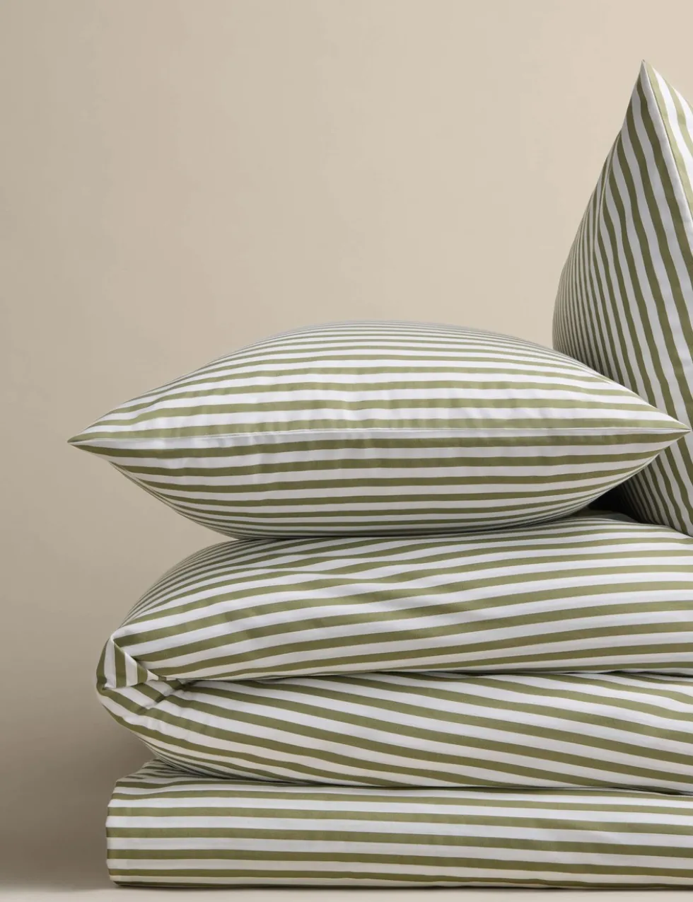 Cotton Blend Simple Stripe Bedding Set