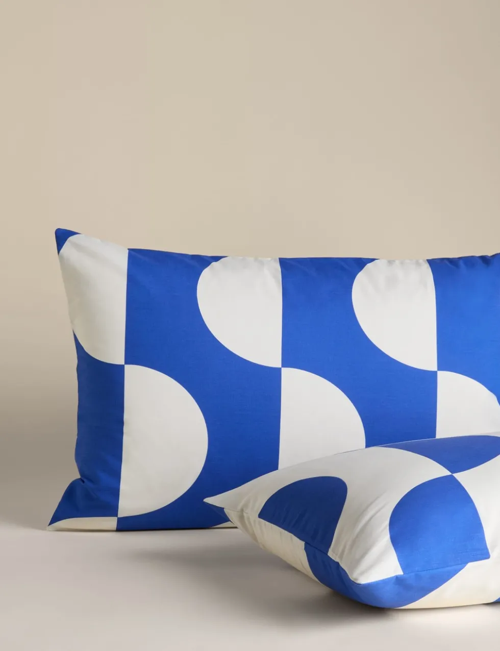 Cotton Blend Sliced Spot Geometric Bedding Set