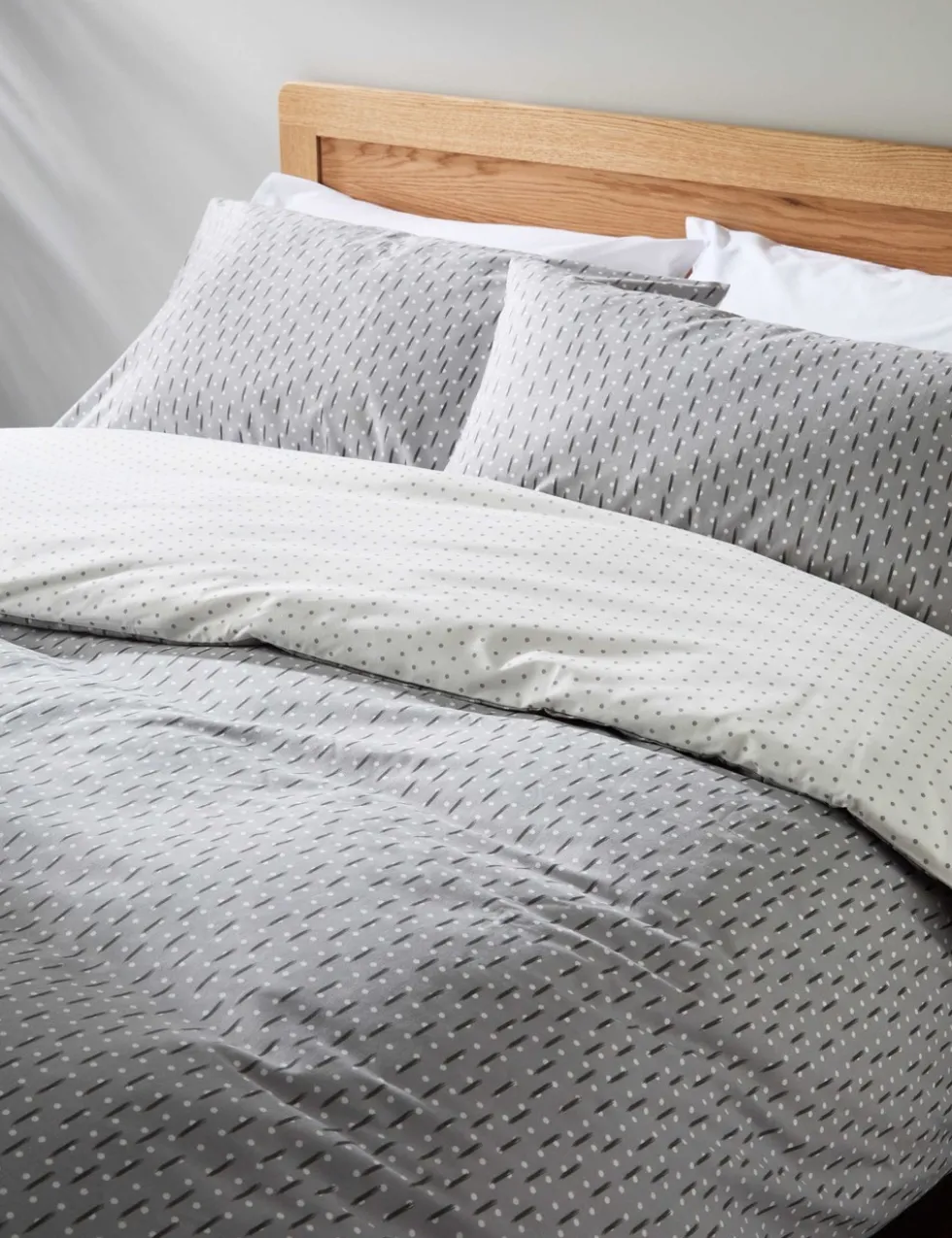Cotton Blend Spotty Bedding Set