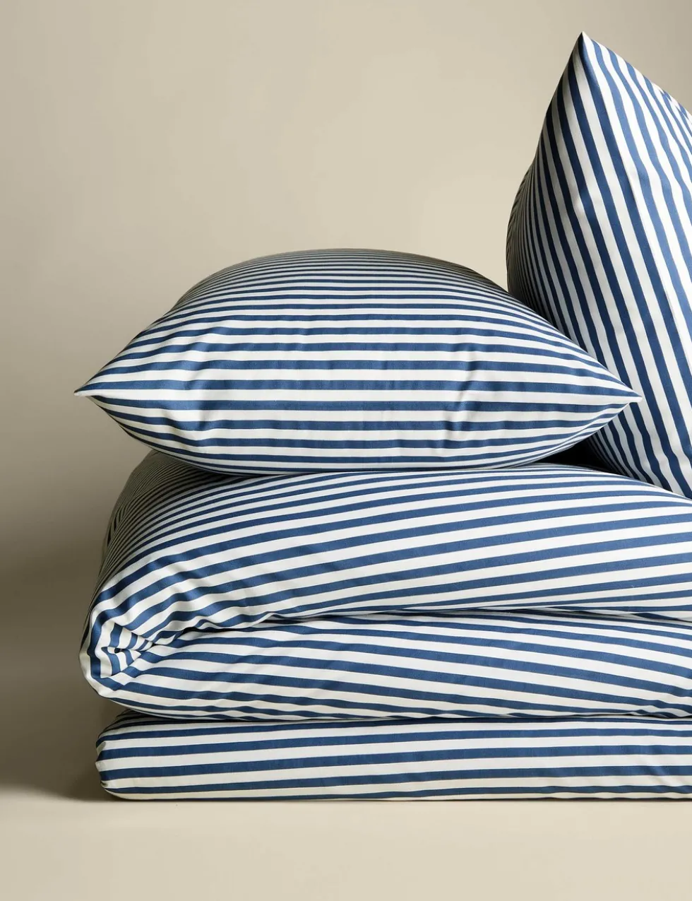 Cotton Blend Striped Bedding Set