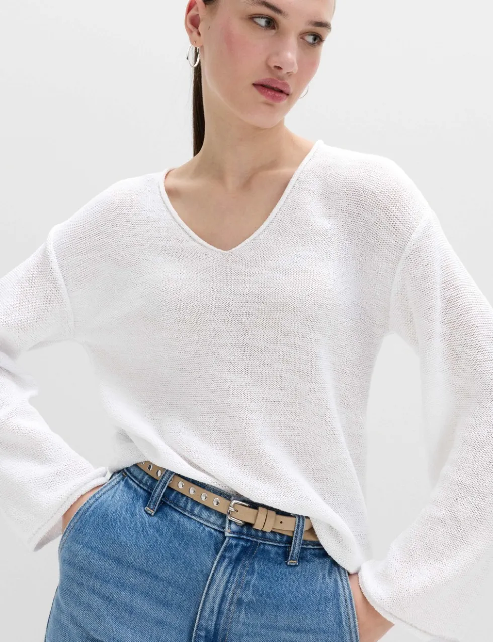 Cotton Blend V-Neck Slim Fit Jumper