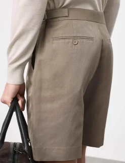 Cotton Linen Blend Pleat Front Shorts