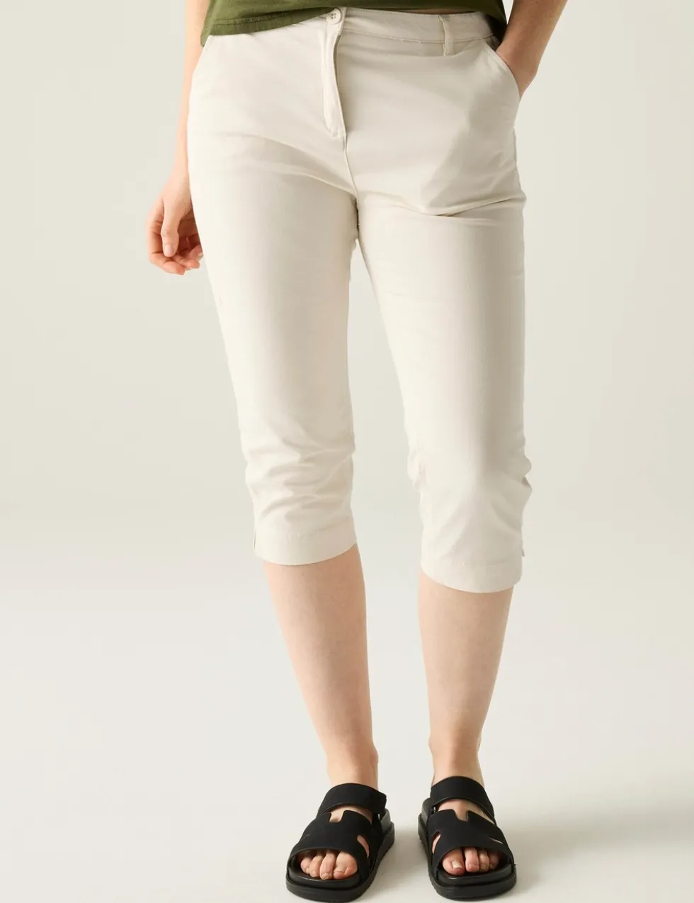 Cotton Rich Bayletta Capri Shorts