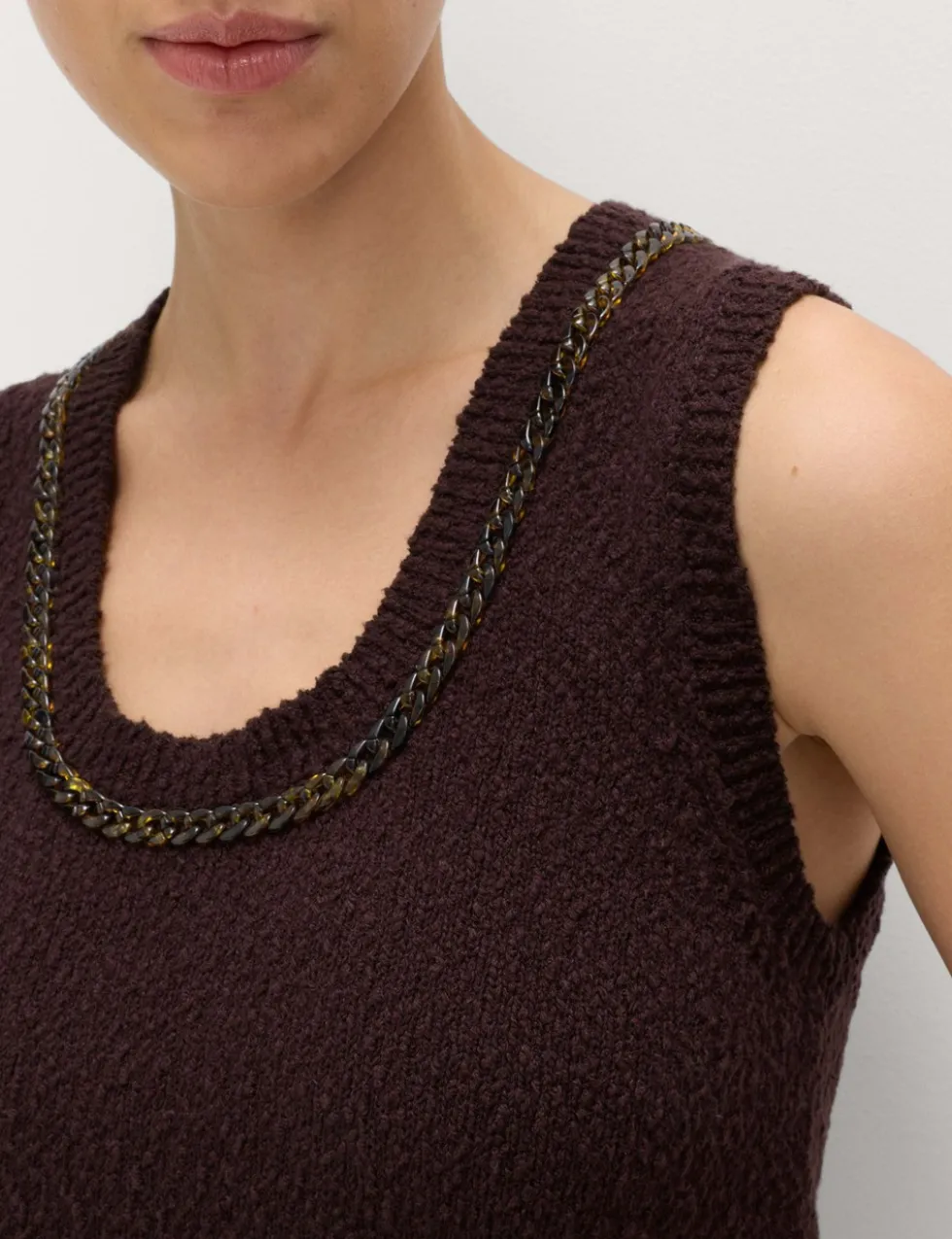 Cotton Rich Chain Trim Knitted Vest
