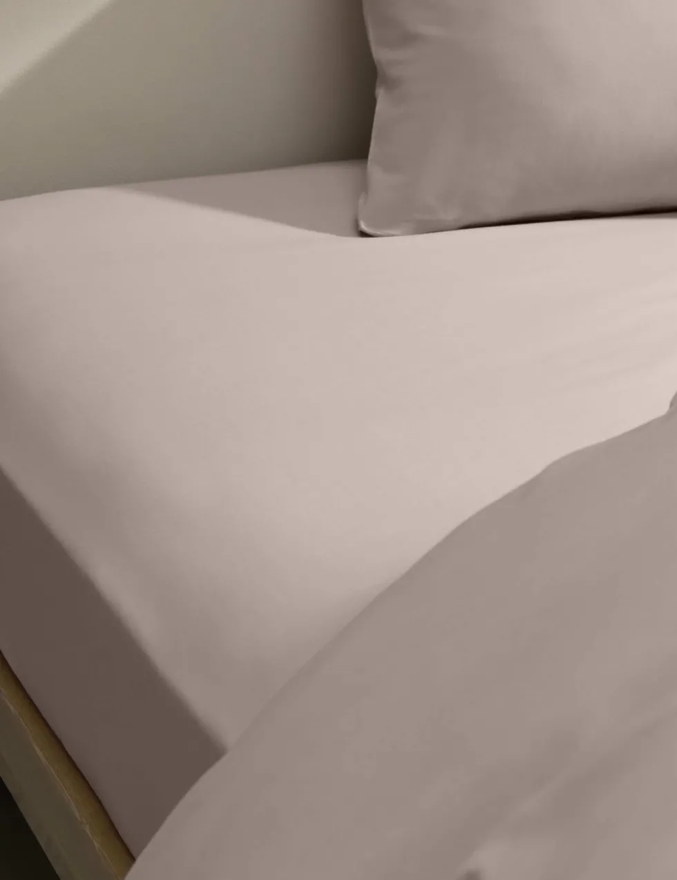 Cotton Rich Extra Deep Fitted Sheet