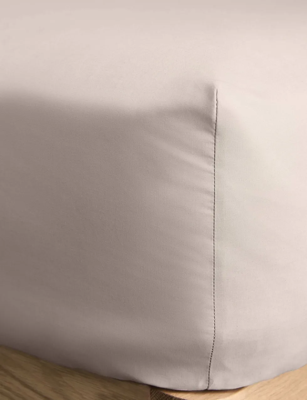 Cotton Rich Extra Deep Fitted Sheet
