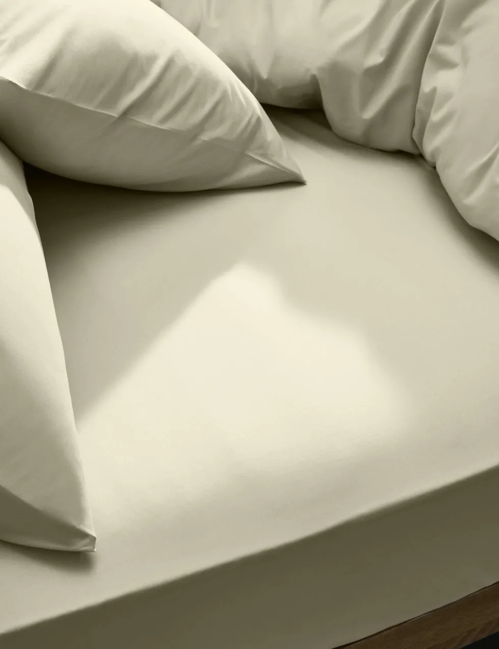 Cotton Rich Extra Deep Fitted Sheet
