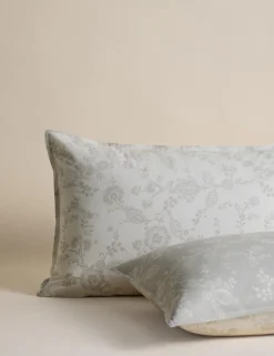 Cotton Rich Trailing Floral Bedding Set