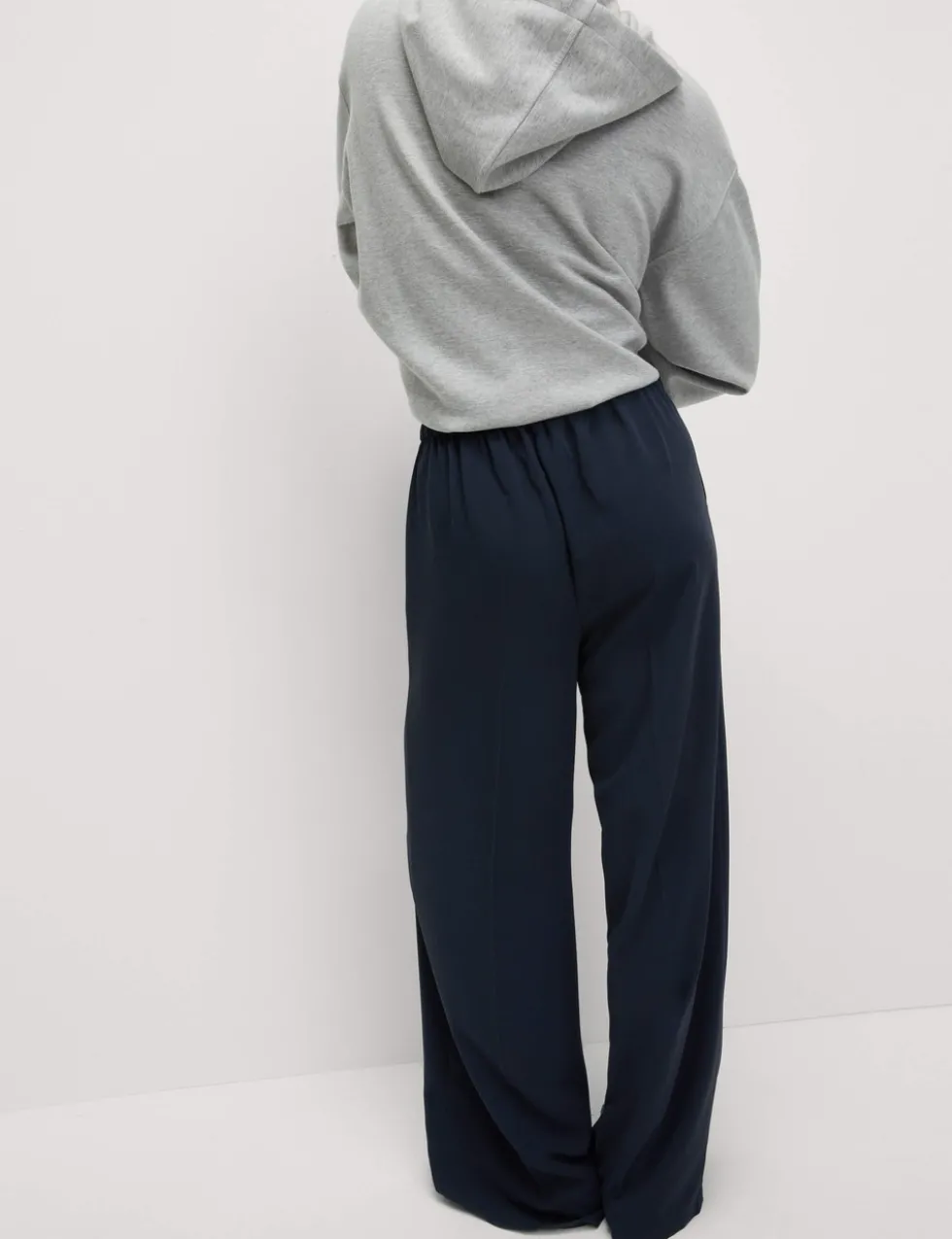 Crepe Elasticated Waist Wide Leg Trousers